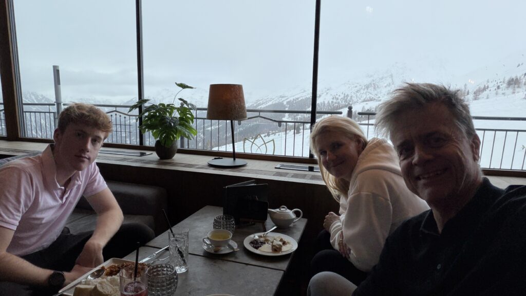 7. Skitag in Sölden und eine Morgen Pisten Skitouren Runde zur Rotkogelhütte